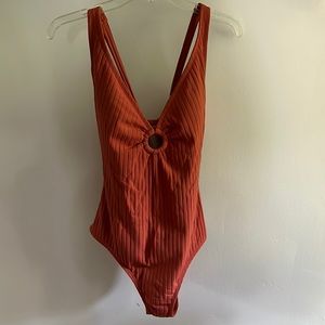 Ribbed one-piece swimsuit
